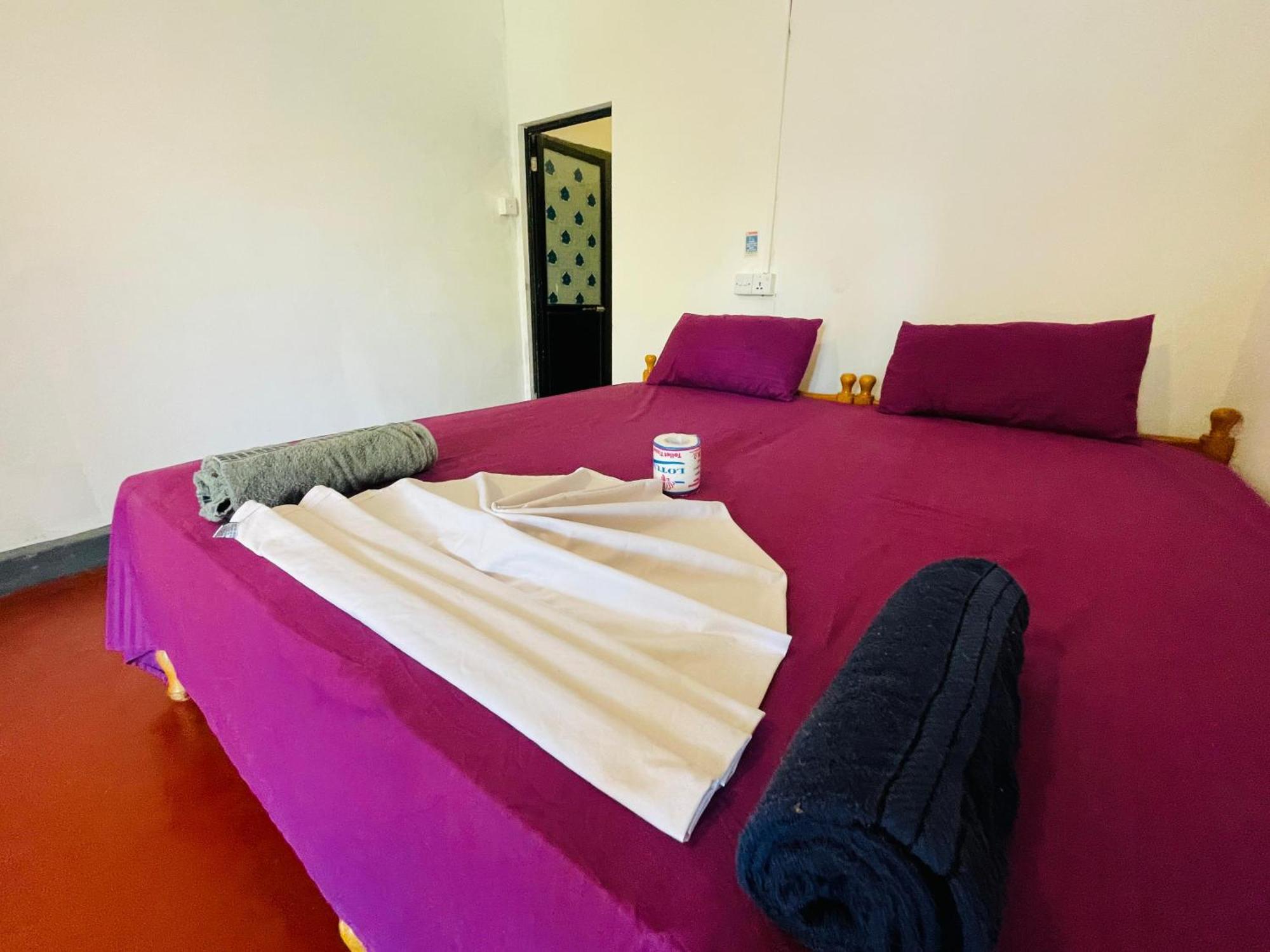 Crystal Bay Otel Arugam Bay Oda fotoğraf